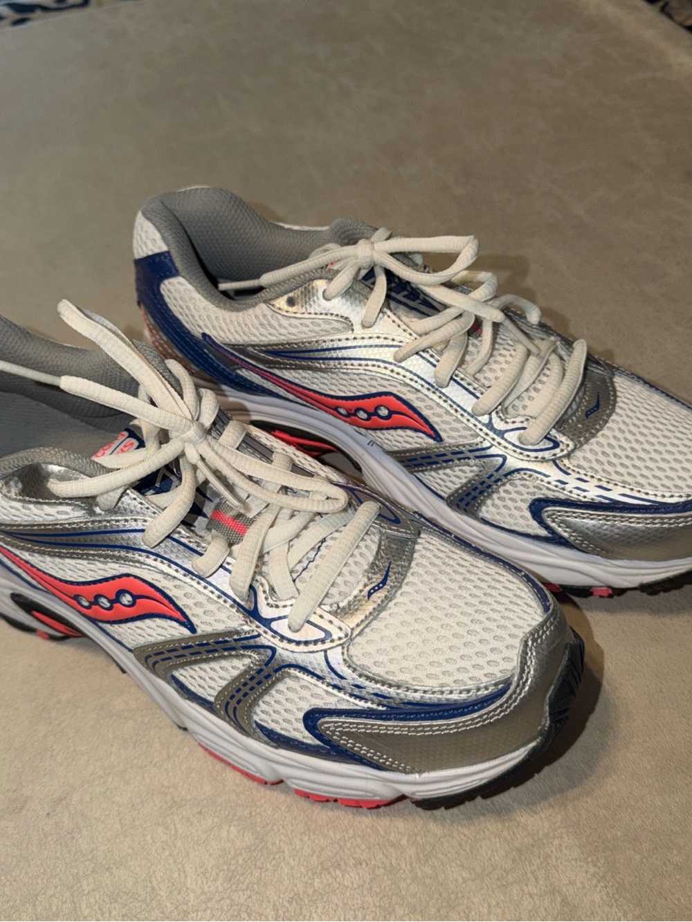 Saucony Women’s Oasis Run/Training Shoes White Blue Orange 15096-25 Size 10